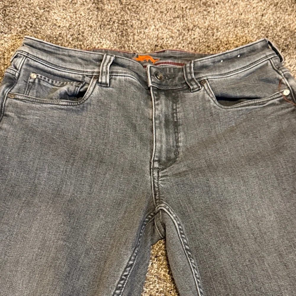 Tommy Bahama Men's Straight Jeans in Charcoal